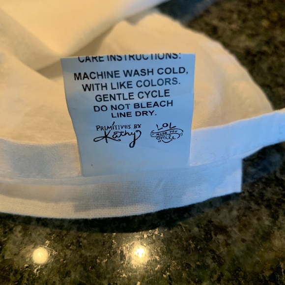 🎁 Funny NWOT 100% Cotton Dishtowel “I’m Not Old I’m Vintage” - Picture 4 of 9